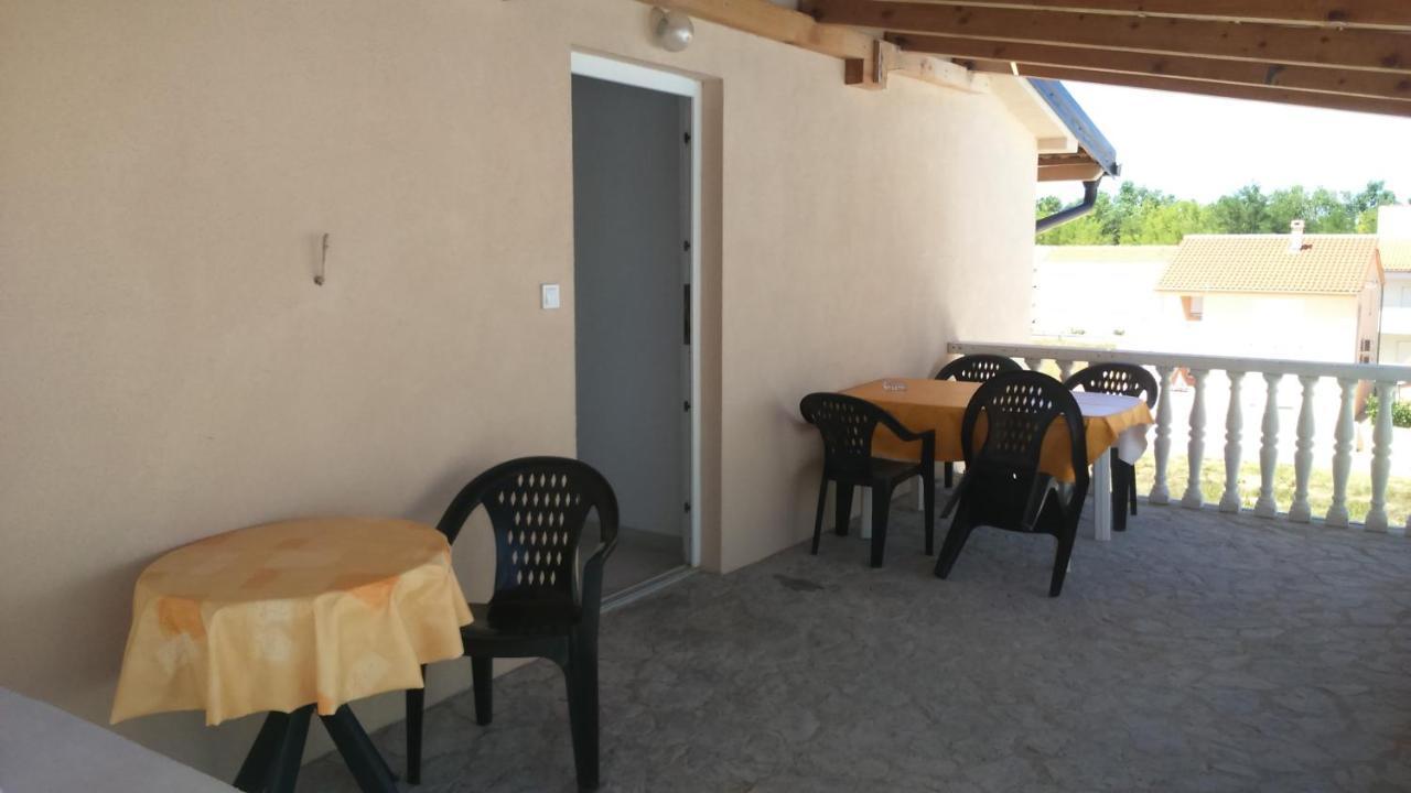 Apartments Ninske Vodice Ngoại thất bức ảnh