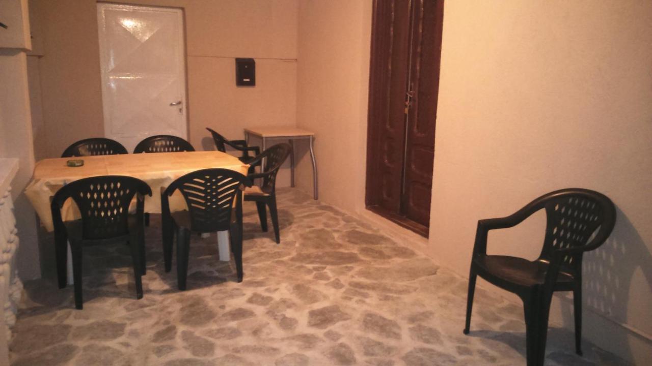 Apartments Ninske Vodice Ngoại thất bức ảnh