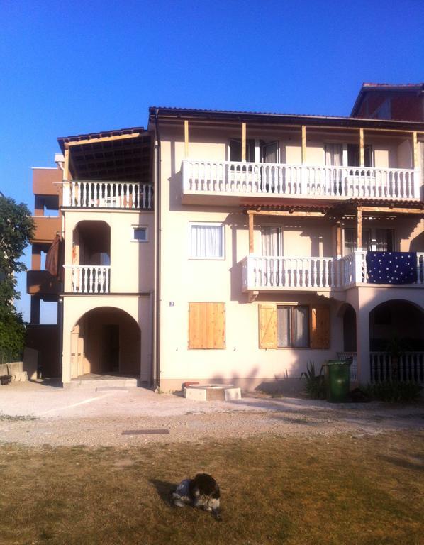Apartments Ninske Vodice Ngoại thất bức ảnh