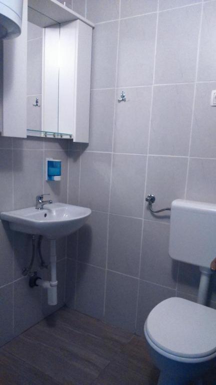 Apartments Ninske Vodice Phòng bức ảnh