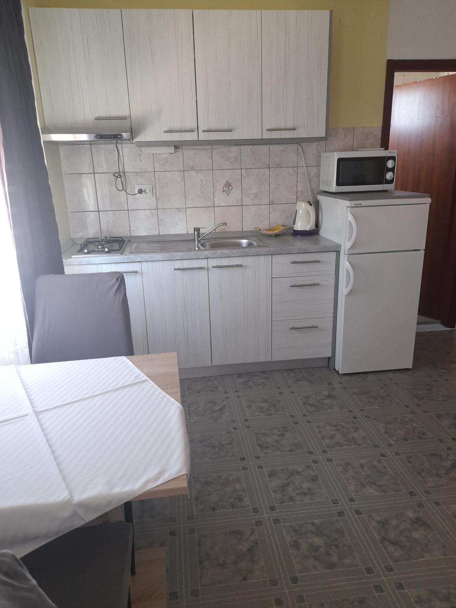Apartments Ninske Vodice Phòng bức ảnh