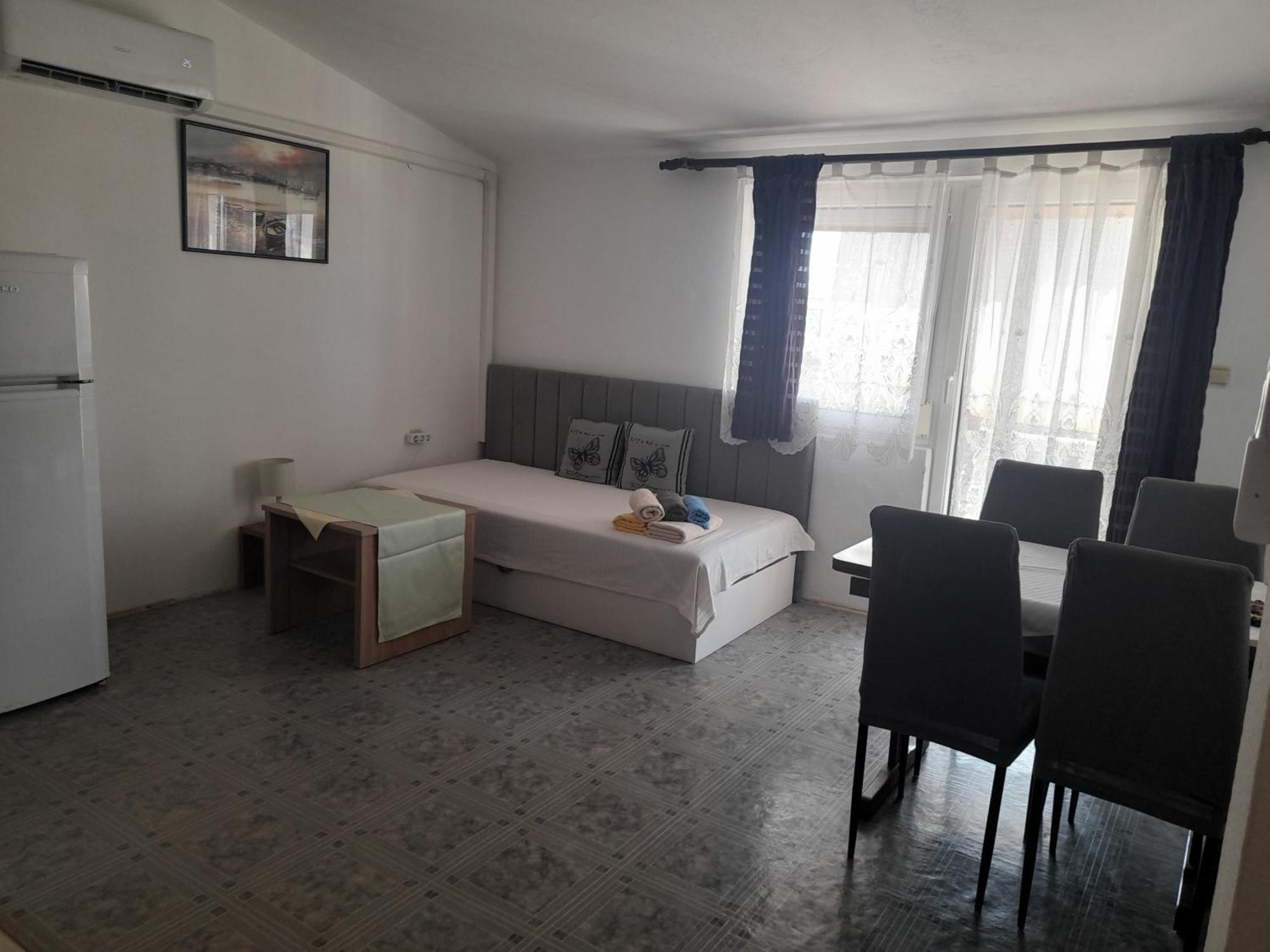 Apartments Ninske Vodice Phòng bức ảnh