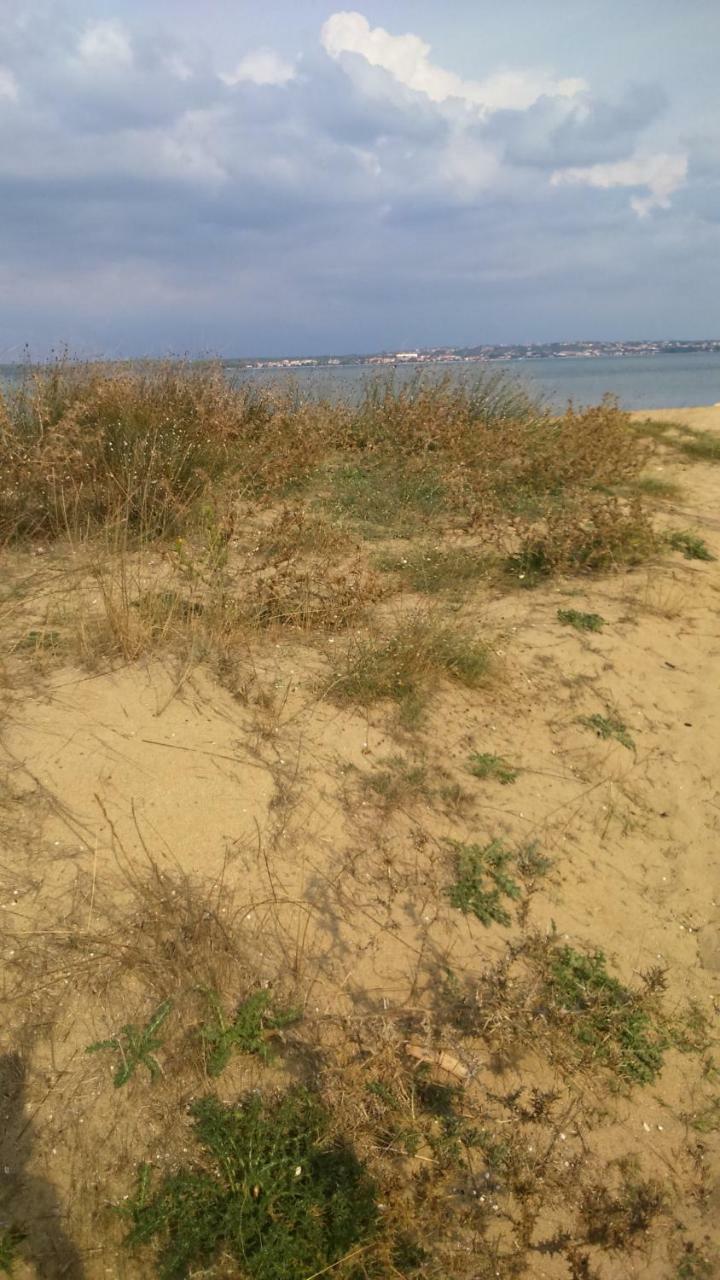 Apartments Ninske Vodice Ngoại thất bức ảnh